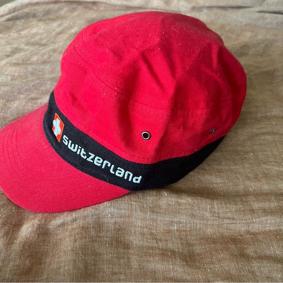 HAT CAP SWITZERLAND ALPHORN EMBROIDERED RED WHITE BLACK ADJUSTABLE CLASSIC PIECE - Picture 4 of 5